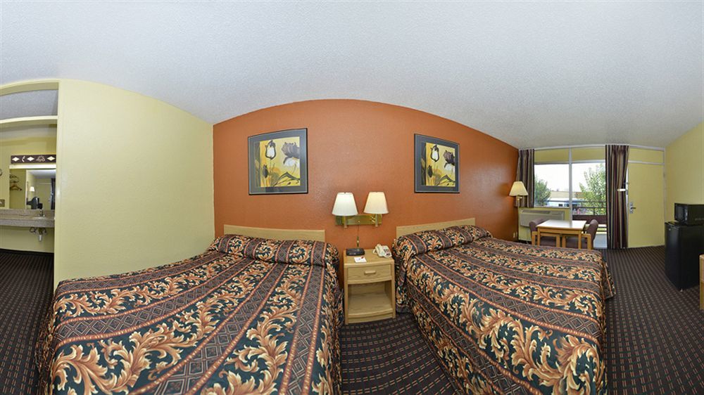 Econo Lodge Carlsbad Caverns Area Dış mekan fotoğraf