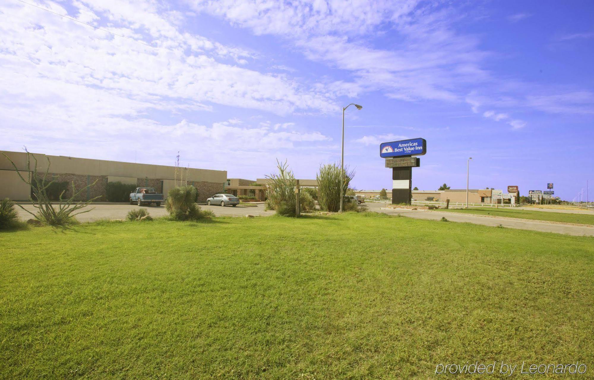 Econo Lodge Carlsbad Caverns Area Dış mekan fotoğraf